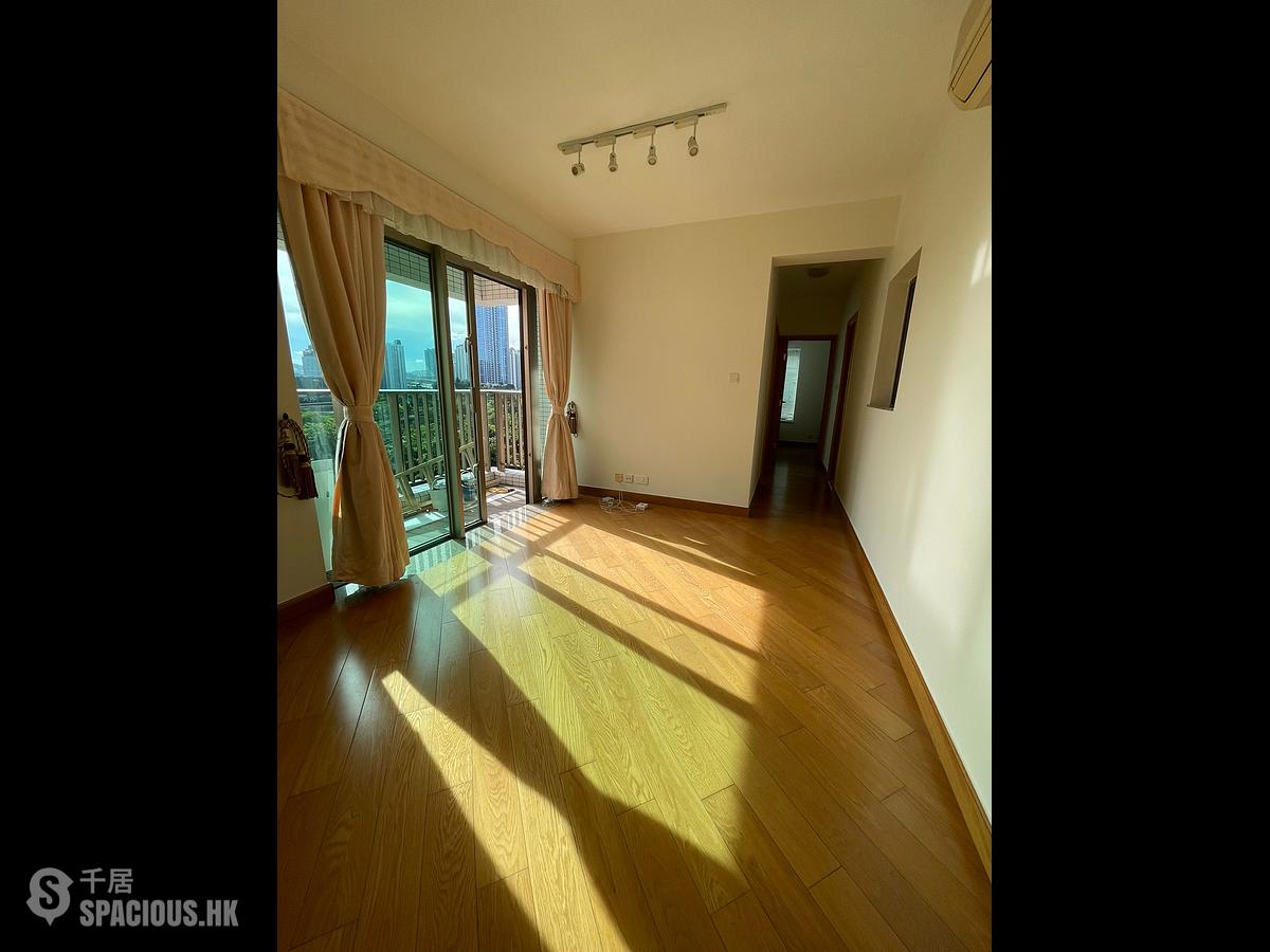 Tai Kok Tsui - Harbour Green 01