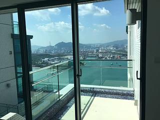Tai Kok Tsui - The Long Beach 03