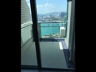 Tai Kok Tsui - The Long Beach 06