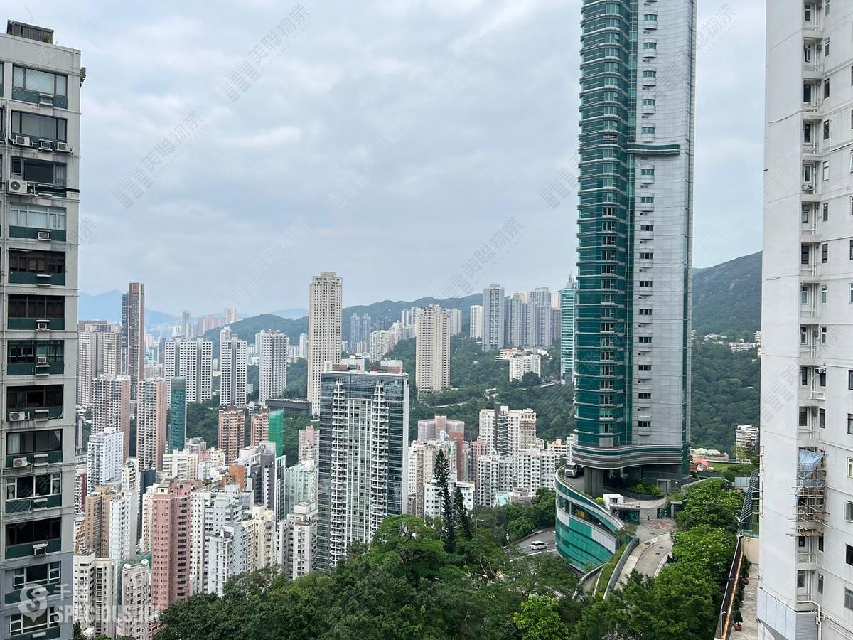 司徒拔道 - 松柏新邨F座 01
