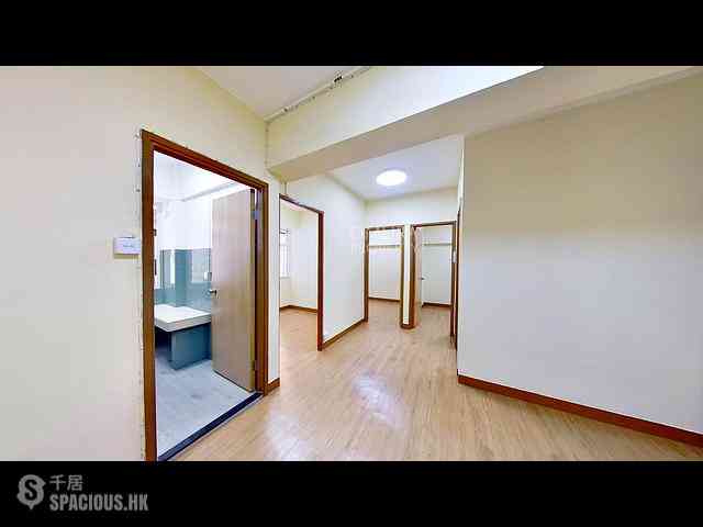 Shek Tong Tsui - Hau Fook Building 05