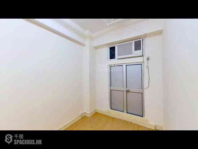Sheung Wan - Cheong Loong Building 12