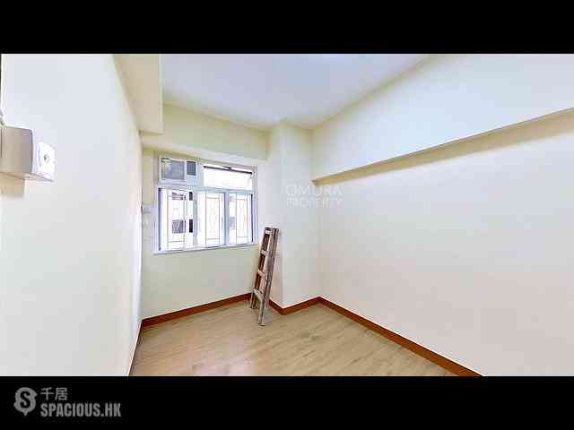 Shek Tong Tsui - Hau Fook Building 09