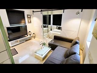 Sheung Wan - 185, Wing Lok Street 07