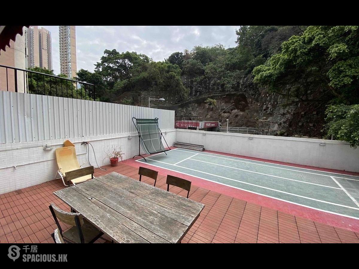 Kennedy Town - Huncliff Court 01