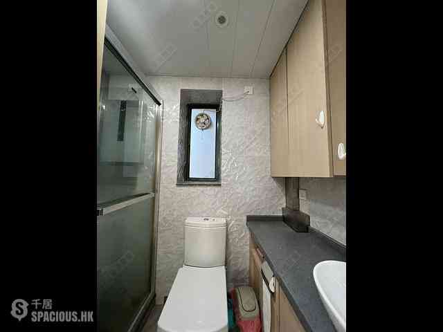 Tai Kok Tsui - Harbour Green Tower 6 03