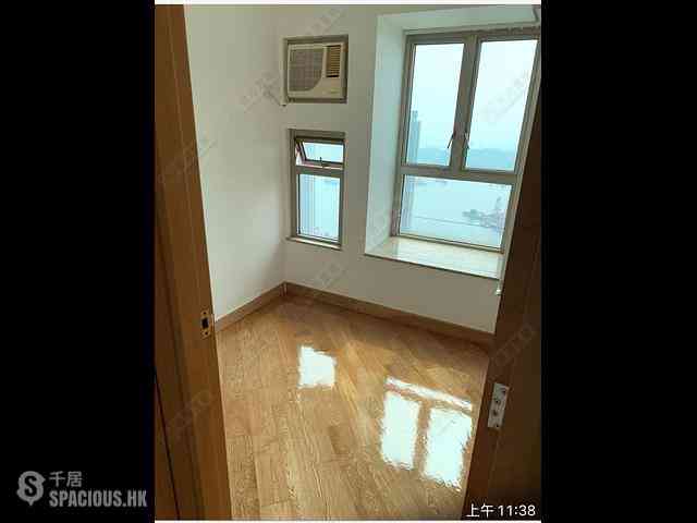 Tai Kok Tsui - Harbour Green Tower 6 07