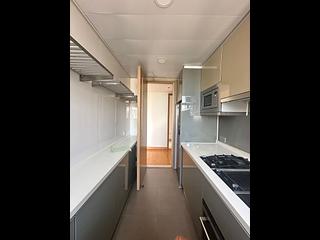 Sai Ying Pun - Island Crest 04