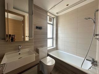 Sai Ying Pun - Island Crest 10