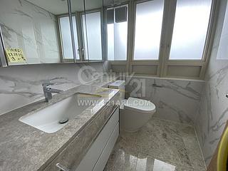 Mid Levels Central - St. Joan Court 04