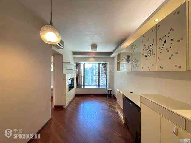 Tseung Kwan O - Tseung Kwan O Plaza Phase 1 Block 3A 01