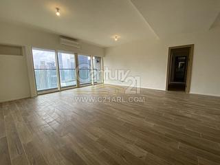 Mid Levels Central - St. Joan Court 06