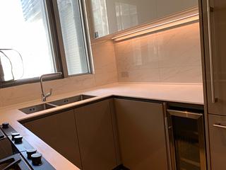 Wong Chuk Hang - The Southside Phase 2 La Marina Tower 2A 07