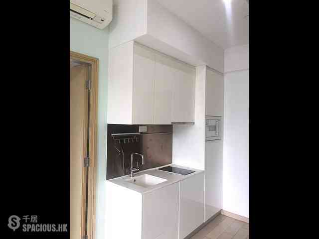 Tseung Kwan O - Twin Peaks Block 1 03