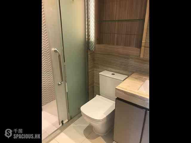 Tseung Kwan O - Twin Peaks Block 1 07