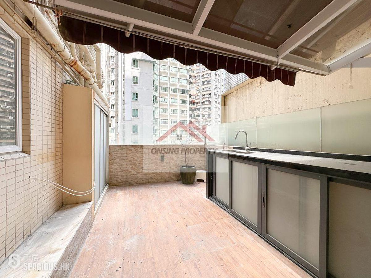 Mid Levels Central - Carlos Court 01