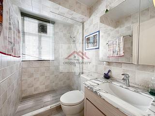 Mid Levels Central - Carlos Court 06