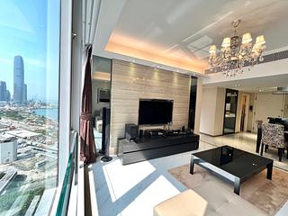 Wan Chai - Convention Plaza Apartments 07