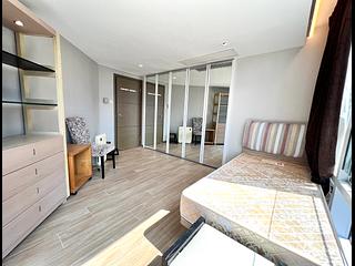 Wan Chai - Convention Plaza Apartments 18