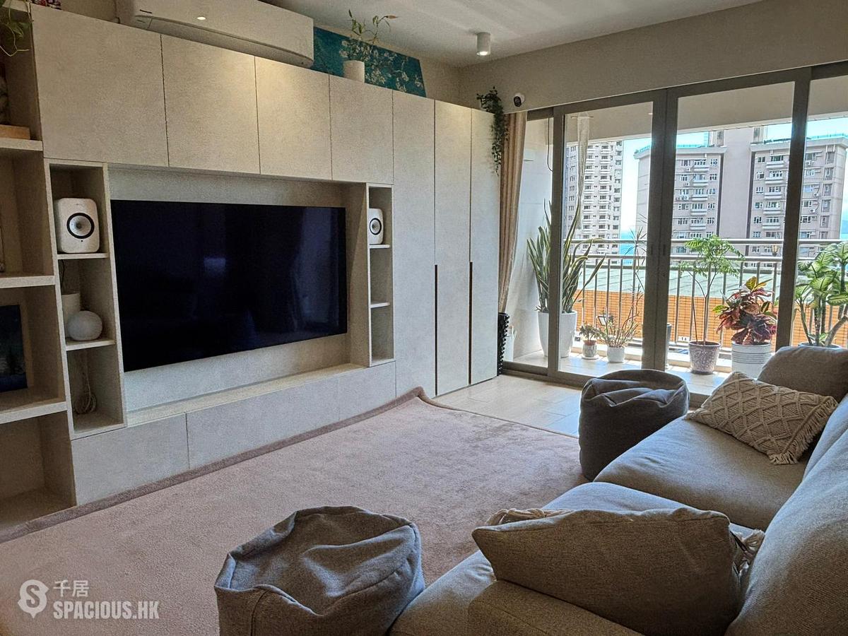Pok Fu Lam - Baguio Villa Block 25 01