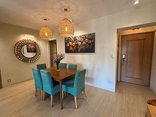 Pok Fu Lam - Baguio Villa Block 25 29