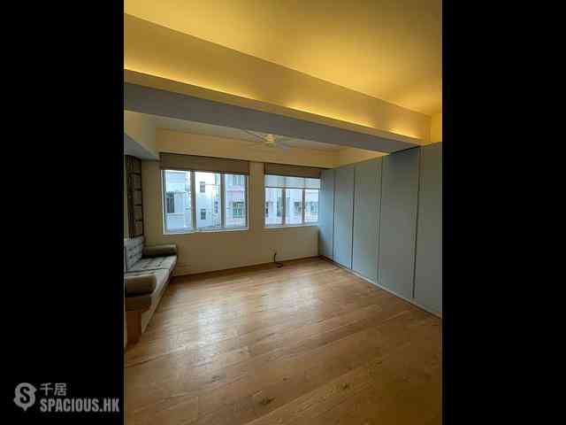 Poho - 138-142, Hollywood Road 07