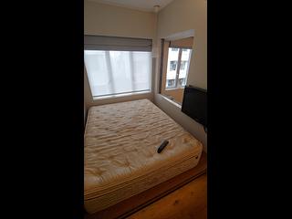 Poho - 138-142, Hollywood Road 08