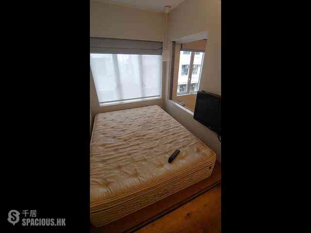 Poho - 138-142, Hollywood Road 08