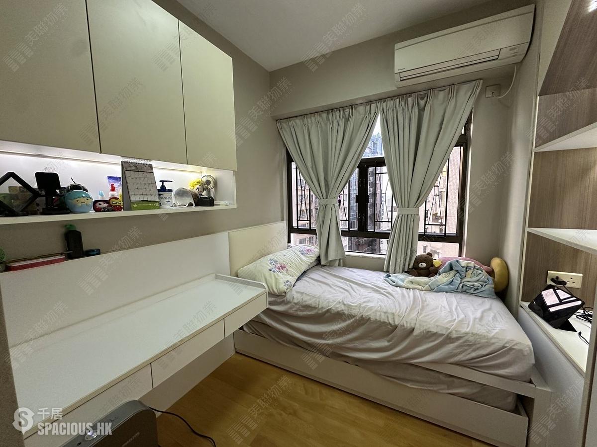 Sai Ying Pun - Rhine Court Block B 01