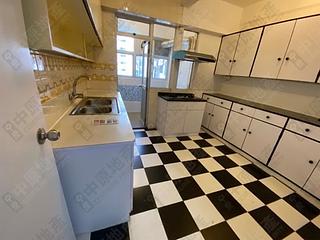 Pok Fu Lam - Baguio Villa Block 27 03