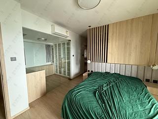 Soho - Centrestage 08