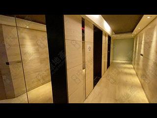 Soho - Centrestage 18