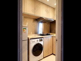 Sai Ying Pun - Golden Phoenix Court 05