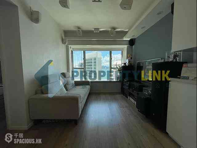 Sheung Wan - Queen's Terrace 01