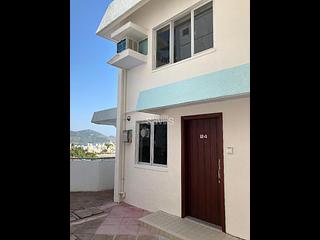 Chung Hom Kok - 30, Cape Road 09