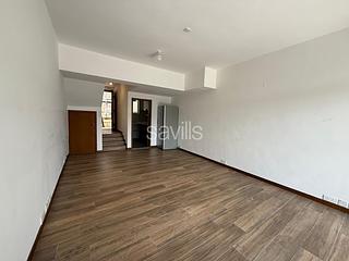 Chung Hom Kok - 30, Cape Road 02