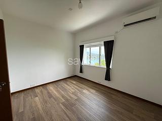 Chung Hom Kok - 30, Cape Road 04