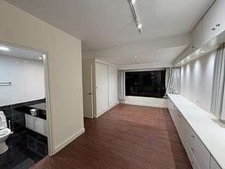 Mid Levels Central - The Grand Panorama Block 1 06