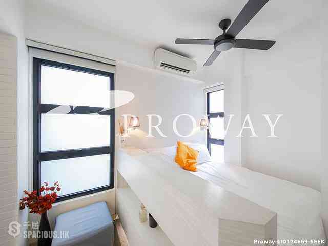 Central - 7-9, Shin Hing Street 07