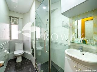 Mid Levels Central - Jing Tai Garden Mansion 09