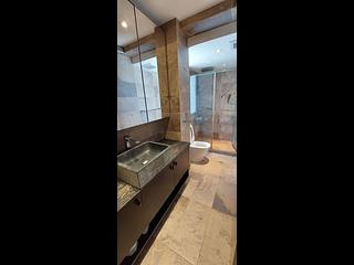 Poho - 204, Hollywood Road 08