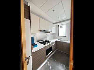 Tseung Kwan O - The Papillons Block 6 07
