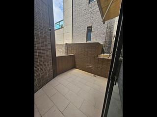 Tseung Kwan O - The Papillons Block 2 09