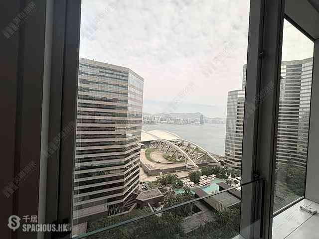 Wan Chai - Convention Plaza Apartments 01