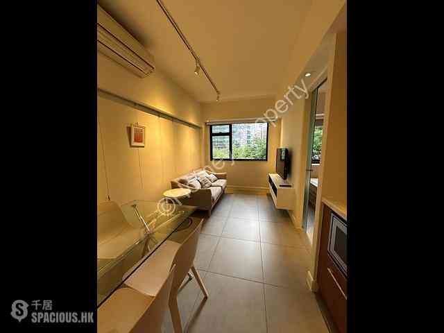 Wan Chai - New Sun House 01