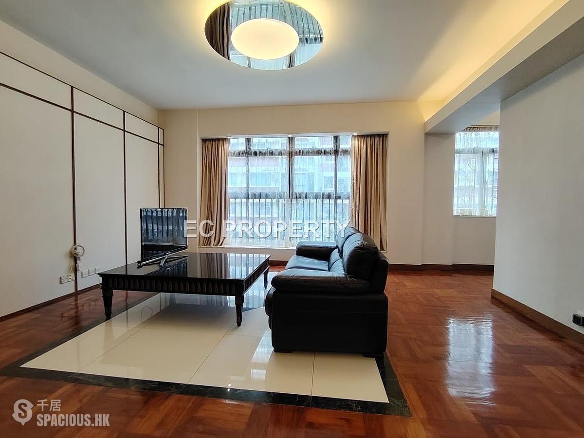 Happy Valley - Aroma House 01