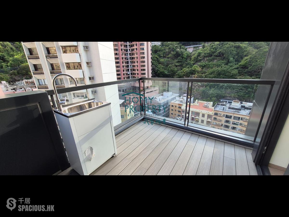 Happy Valley - One Jardine's Lookout 01