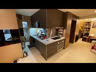 Sai Ying Pun - Golden Phoenix Court 05