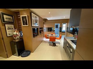 Sai Ying Pun - Golden Phoenix Court 03