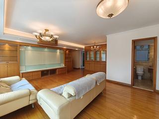 West Kowloon - The Waterfront Phase 2 Block 6 06